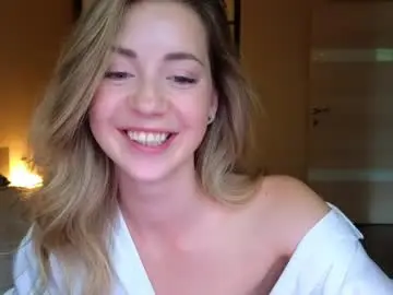 Emmi_rosee  live sex cam