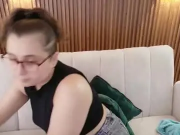 Feelina_firesoul  live sex cam