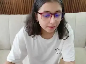 Feelina_firesoul  live sex cam