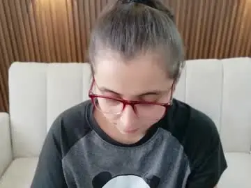 Feelina_firesoul  live sex cam