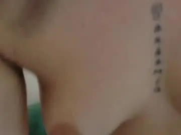 Feelina_firesoul  live sex cam