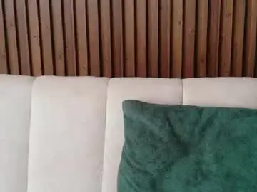 Feelina_firesoul  live sex cam