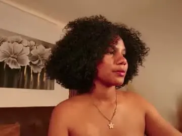 Hilaryebony_  live sex cam