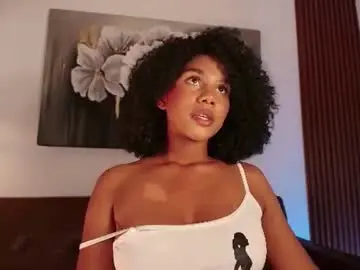 Hilaryebony_  live sex cam