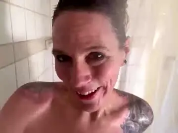 Juneafterhours  live sex cam