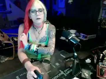 Juneafterhours  live sex cam