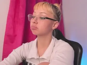 Karodu  live sex cam