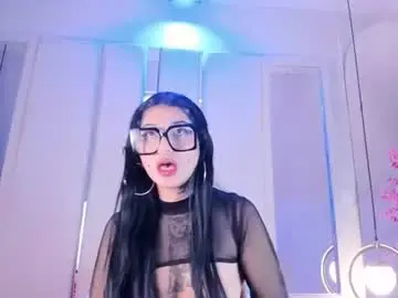 Lunarethvoss  live sex cam