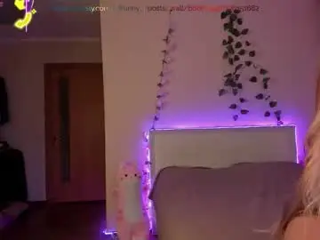 Milky_pillky  live sex cam