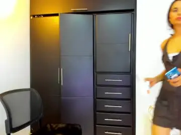 Nala_omg2026  live sex cam