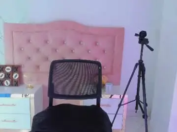 Nala_omg2026  live sex cam