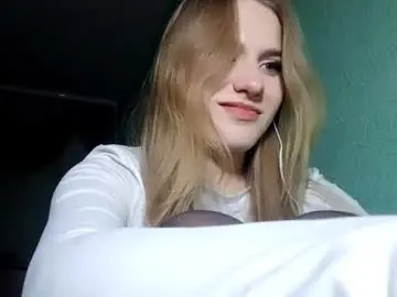 Omegakeesee  live sex cam