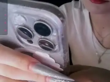 Tungsahurr  live sex cam