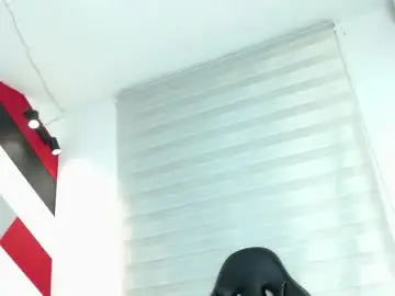 Witney_xxx  live sex cam