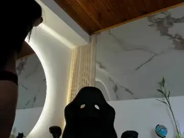 1naughty_milf  live sex cam