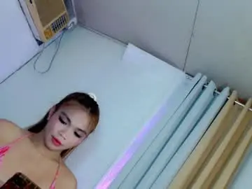 Abby_luxpinay  live sex cam