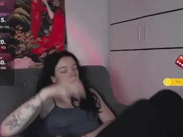 Calmlilly  live sex cam