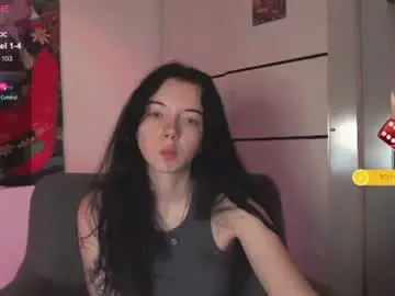 Calmlilly  live sex cam