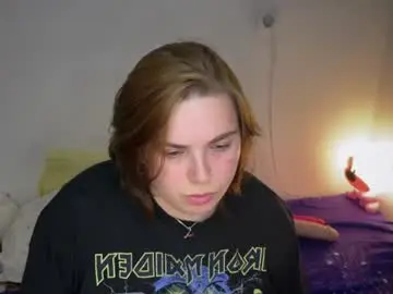 Charlinbraun  live sex cam