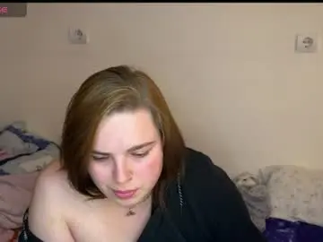 Charlinbraun  live sex cam