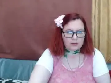 Dyannelovee  live sex cam