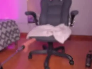 Emmily_savage  live sex cam