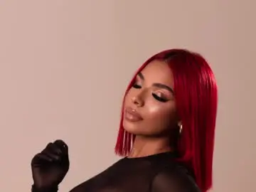 Emmily_savage  live sex cam