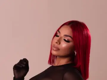Emmily_savage  live sex cam