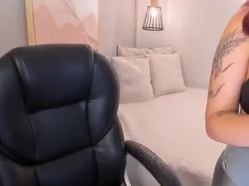 Julieth_brown_  live sex cam