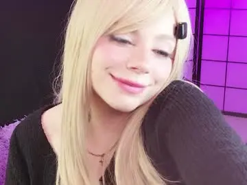 Shycinderella  live sex cam