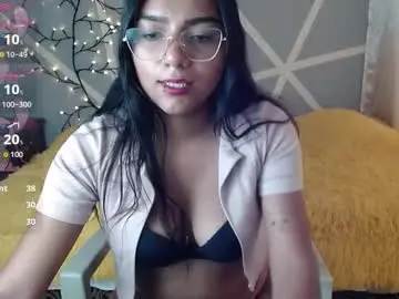 Valkydoll2  live sex cam
