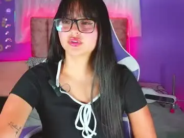 1_scarllet_  live sex cam