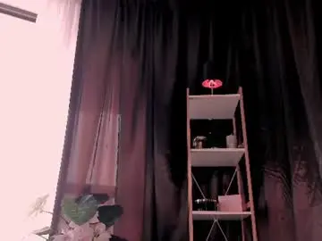 Blond3_bab3  live sex cam