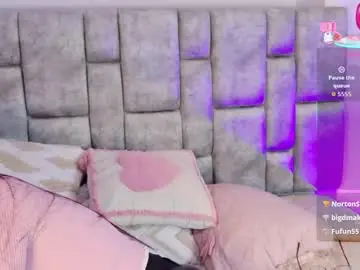 Daninianderson  live sex cam