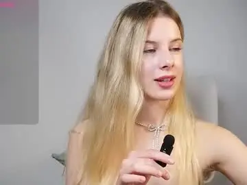 Evymiuu  live sex cam