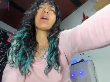 Hollypurple  live sex cam