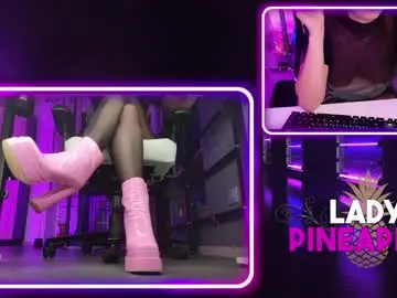 Ladypineapple01  live sex cam