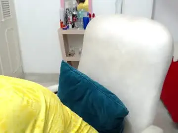 Leonela_69  live sex cam