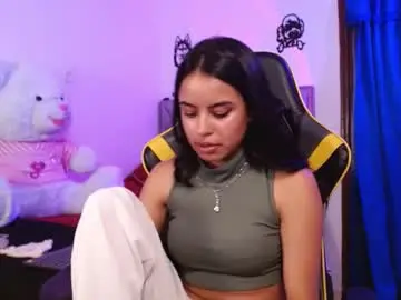 Melani_bear  live sex cam