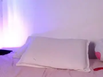 Melani_bear  live sex cam