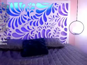 Oohmyboobss  live sex cam