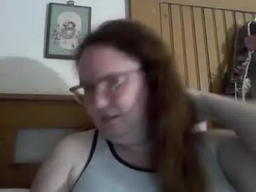 Queen211869  live sex cam