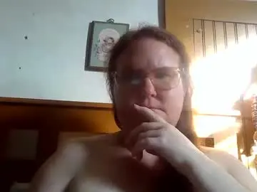 Queen211869  live sex cam