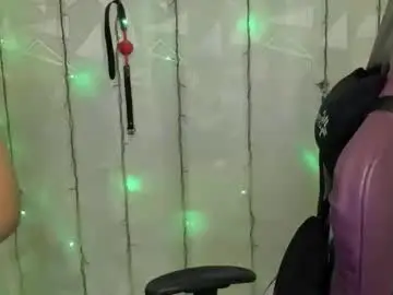 Rossedemond30  live sex cam