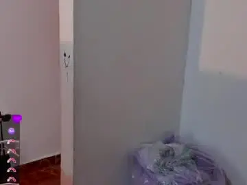 Valentine_mia__  live sex cam
