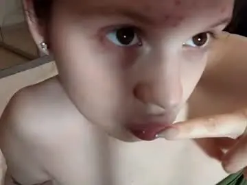 Aleksamoon9  live sex cam