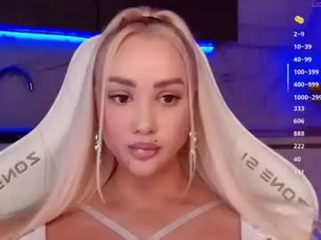 Blond_diamond  live sex cam