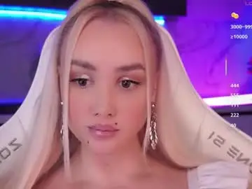 Blond_diamond  live sex cam