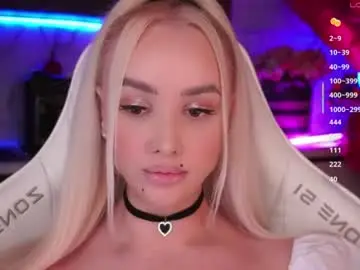 Blond_diamond  live sex cam