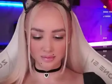 Blond_diamond  live sex cam